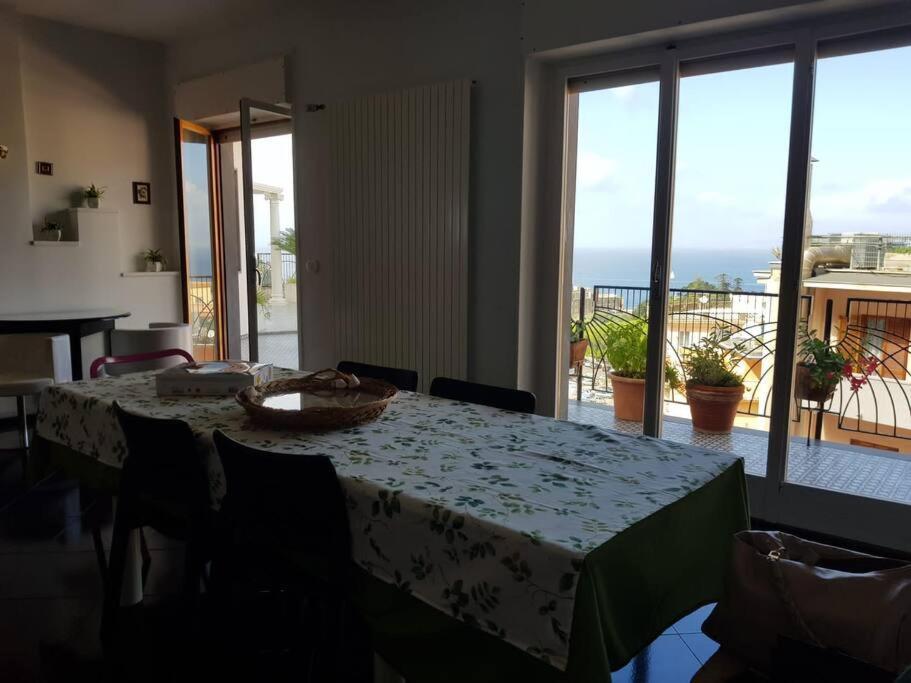 La Casa Di Giorgina Apartment Sorrento Bagian luar foto